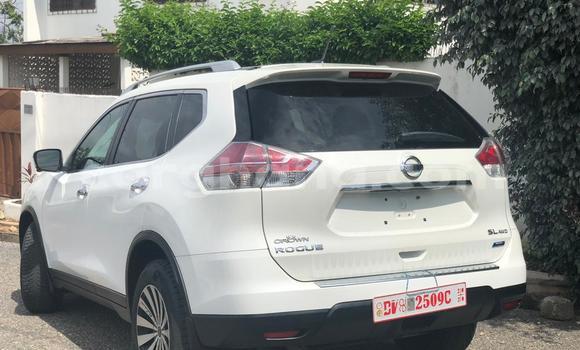 Buy New Nissan Rogue White Car in Accra in Greater Accra Buy New Nissan Rogue White Car in Accra in Greater Accra