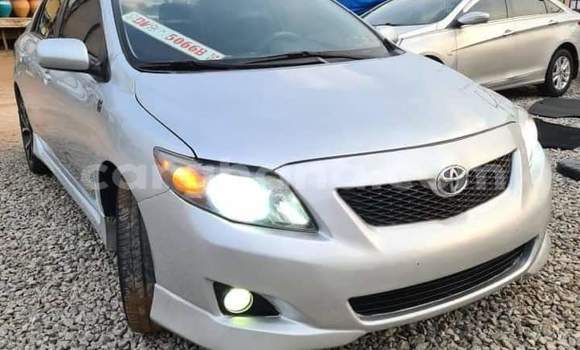 Ra Àlòkù Toyota Corolla Silver Ọkọ̀ in Accra ni Greater Accra