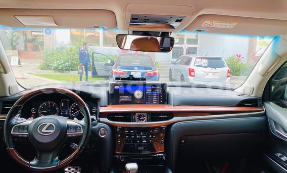 Sayi Na hannu Lexus LX 570 Black Mota in Accra a Greater Accra Sayi Na hannu Lexus LX 570 Black Mota in Accra a Greater Accra