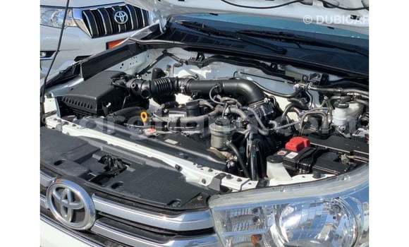 Ra Imported Toyota Hilux funfun Ọkọ̀ in Import - Dubai ni Ashanti Ra Imported Toyota Hilux funfun Ọkọ̀ in Import - Dubai ni Ashanti