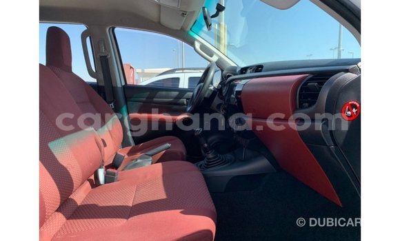 Ra Imported Toyota Hilux funfun Ọkọ̀ in Import - Dubai ni Ashanti Ra Imported Toyota Hilux funfun Ọkọ̀ in Import - Dubai ni Ashanti
