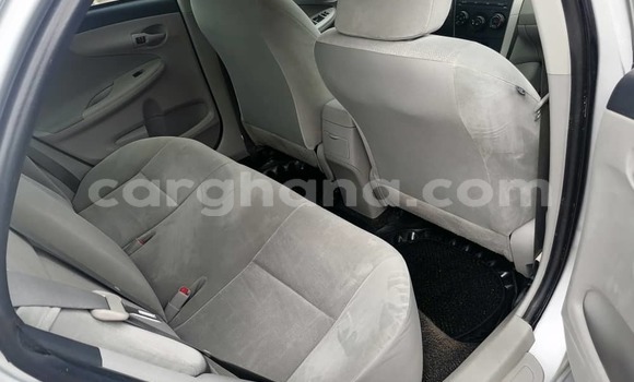 Buy Used Toyota Corolla Silver Car in Sekondi–Takoradi Metropolitan in Western