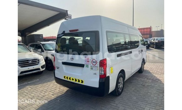 Sayi Imported Nissan Urvan White Mota in Import - Dubai a Ashanti Sayi Imported Nissan Urvan White Mota in Import - Dubai a Ashanti