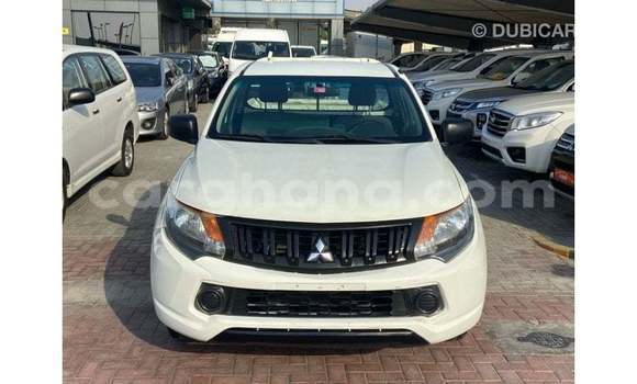 Ra Imported Mitsubishi L200 funfun Ọkọ̀ in Import - Dubai ni Ashanti Ra Imported Mitsubishi L200 funfun Ọkọ̀ in Import - Dubai ni Ashanti