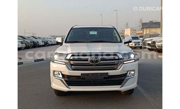 Ra Imported Toyota IST funfun Ọkọ̀ in Import - Dubai ni Ashanti Ra Imported Toyota IST funfun Ọkọ̀ in Import - Dubai ni Ashanti