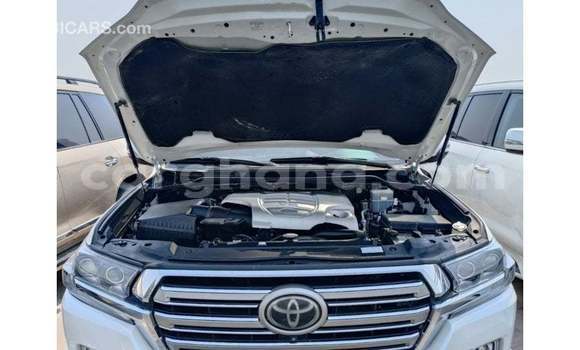 Ra Imported Toyota IST funfun Ọkọ̀ in Import - Dubai ni Ashanti Ra Imported Toyota IST funfun Ọkọ̀ in Import - Dubai ni Ashanti