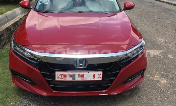 Buy Used Hyundai Accent Red Car in Accra in Greater Accra Buy Used Hyundai Accent Red Car in Accra in Greater Accra