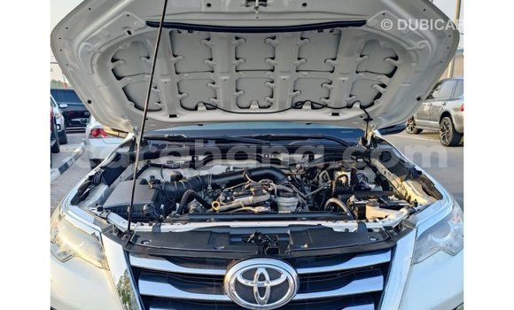 Buy Import Toyota Fortuner White Car in Import - Dubai in Ashanti Buy Import Toyota Fortuner White Car in Import - Dubai in Ashanti