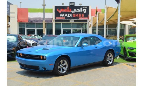 Ra Imported Dodge Challenger Blue Ọkọ̀ in Import - Dubai ni Ashanti