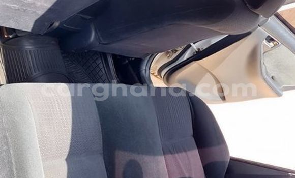 Sayi Na hannu Toyota Corolla White Mota in Accra a Greater Accra Sayi Na hannu Toyota Corolla White Mota in Accra a Greater Accra