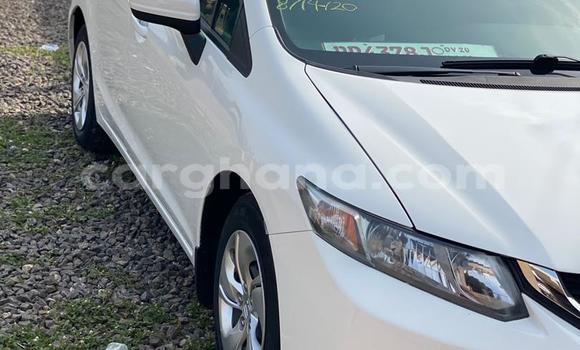 Sayi Na hannu Honda Civic White Mota in Accra a Greater Accra Sayi Na hannu Honda Civic White Mota in Accra a Greater Accra