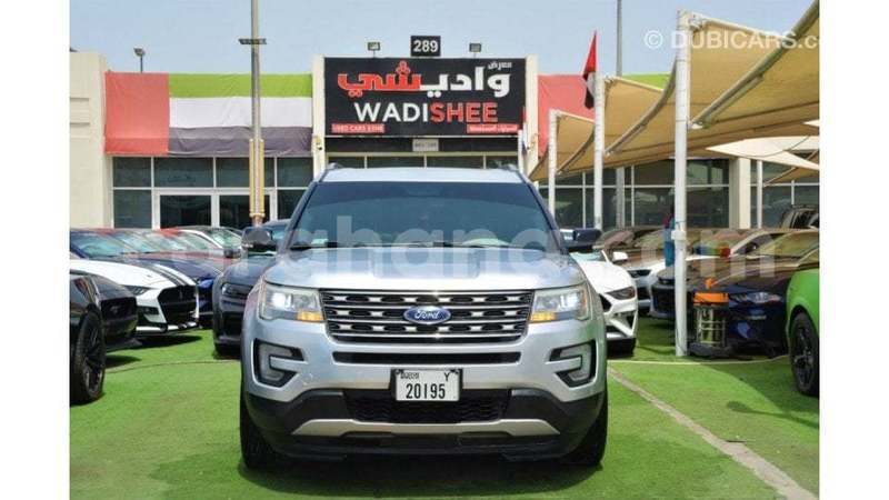 Big with watermark ford explorer ashanti import dubai 56112