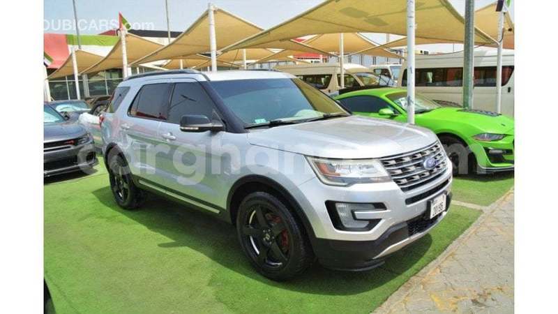 Big with watermark ford explorer ashanti import dubai 56112