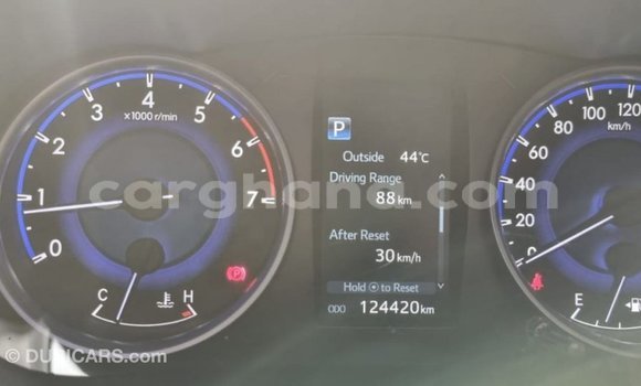 Buy Import Toyota Hilux White Car in Import - Dubai in Ashanti Buy Import Toyota Hilux White Car in Import - Dubai in Ashanti