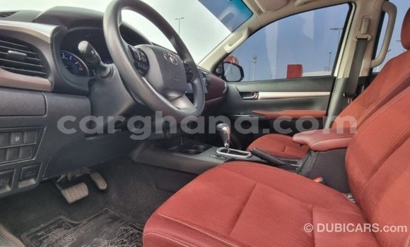 Buy Import Toyota Hilux White Car in Import - Dubai in Ashanti Buy Import Toyota Hilux White Car in Import - Dubai in Ashanti
