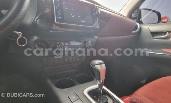 Buy Import Toyota Hilux White Car in Import - Dubai in Ashanti Buy Import Toyota Hilux White Car in Import - Dubai in Ashanti