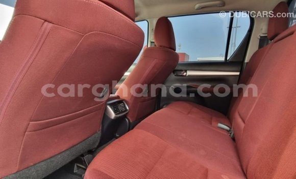 Buy Import Toyota Hilux White Car in Import - Dubai in Ashanti Buy Import Toyota Hilux White Car in Import - Dubai in Ashanti