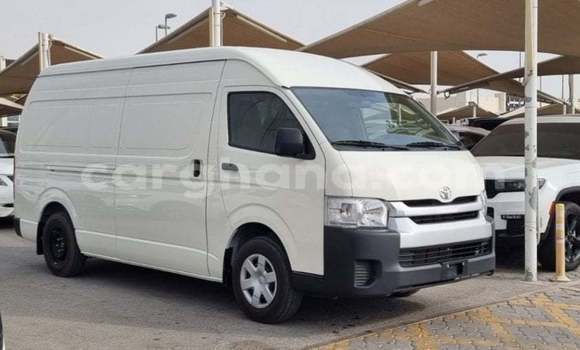 Ra Imported Toyota Hiace funfun Ọkọ̀ in Import - Dubai ni Ashanti Ra Imported Toyota Hiace funfun Ọkọ̀ in Import - Dubai ni Ashanti