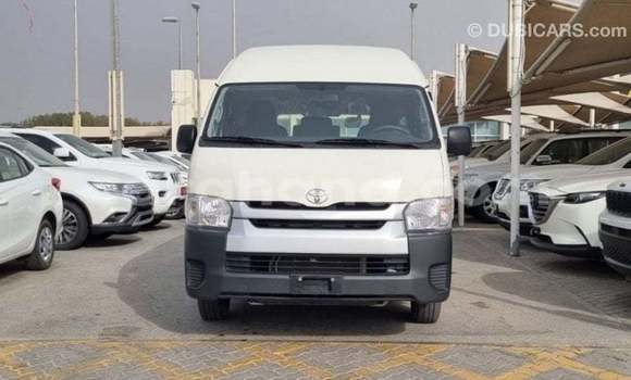 Ra Imported Toyota Hiace funfun Ọkọ̀ in Import - Dubai ni Ashanti Ra Imported Toyota Hiace funfun Ọkọ̀ in Import - Dubai ni Ashanti