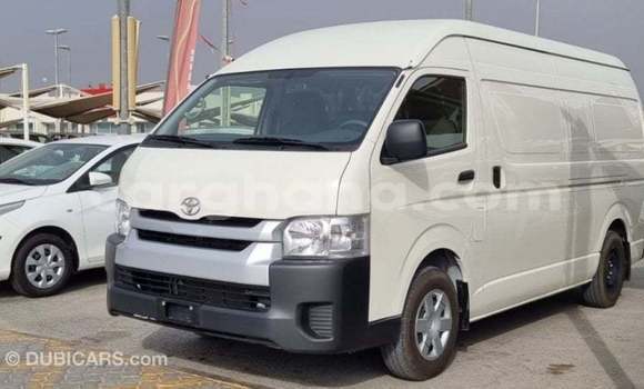 Ra Imported Toyota Hiace funfun Ọkọ̀ in Import - Dubai ni Ashanti Ra Imported Toyota Hiace funfun Ọkọ̀ in Import - Dubai ni Ashanti