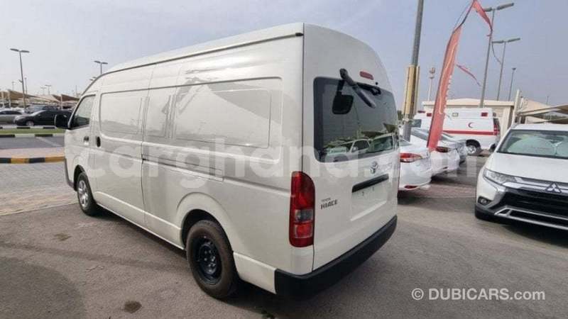 Big with watermark toyota hiace ashanti import dubai 56116