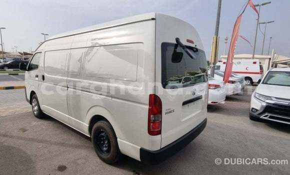 Ra Imported Toyota Hiace funfun Ọkọ̀ in Import - Dubai ni Ashanti Ra Imported Toyota Hiace funfun Ọkọ̀ in Import - Dubai ni Ashanti