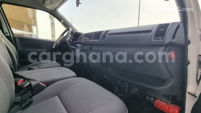 Big with watermark toyota hiace ashanti import dubai 56116