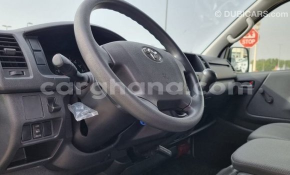 Ra Imported Toyota Hiace funfun Ọkọ̀ in Import - Dubai ni Ashanti Ra Imported Toyota Hiace funfun Ọkọ̀ in Import - Dubai ni Ashanti