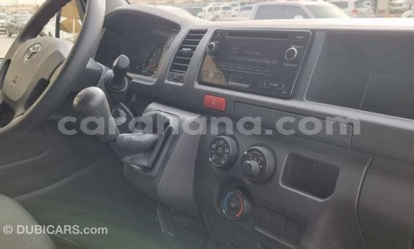 Ra Imported Toyota Hiace funfun Ọkọ̀ in Import - Dubai ni Ashanti Ra Imported Toyota Hiace funfun Ọkọ̀ in Import - Dubai ni Ashanti