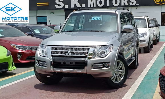 Buy Import Mitsubishi Pajero White Car in Import - Dubai in Ashanti