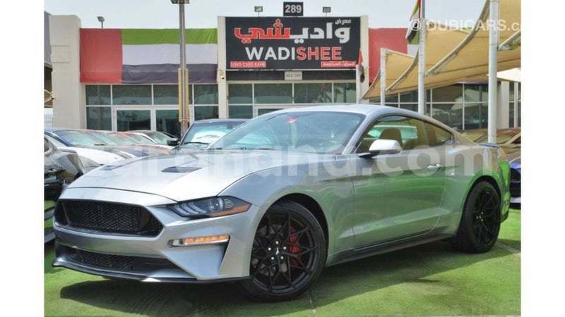 Big with watermark ford mustang ashanti import dubai 56120