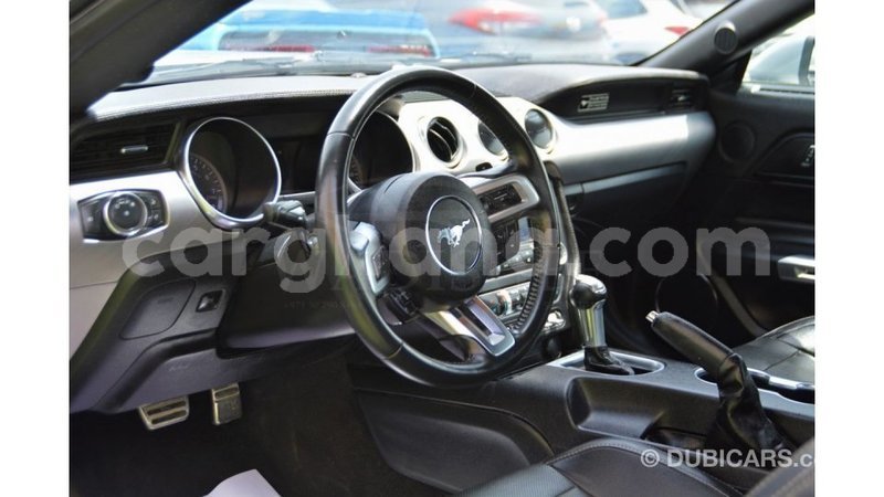 Big with watermark ford mustang ashanti import dubai 56120