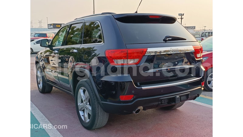 Big with watermark jeep grand cherokee ashanti import dubai 56123