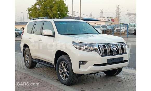 Ra Imported Toyota Prado funfun Ọkọ̀ in Import - Dubai ni Ashanti Ra Imported Toyota Prado funfun Ọkọ̀ in Import - Dubai ni Ashanti