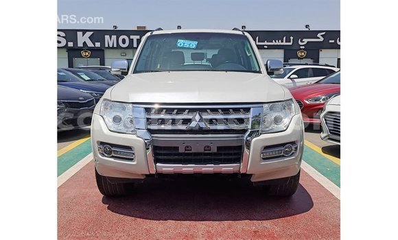 Buy Import Mitsubishi Pajero White Car in Import - Dubai in Ashanti Buy Import Mitsubishi Pajero White Car in Import - Dubai in Ashanti