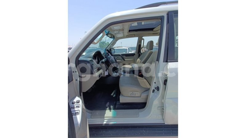 Big with watermark mitsubishi pajero ashanti import dubai 56129