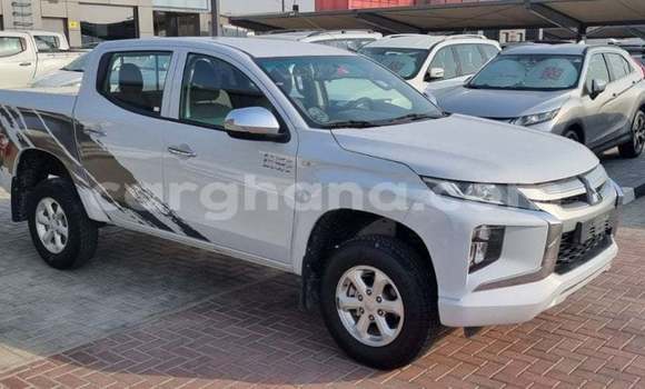 Sayi Imported Mitsubishi L200 Sauran Mota in Import - Dubai a Ashanti Sayi Imported Mitsubishi L200 Sauran Mota in Import - Dubai a Ashanti
