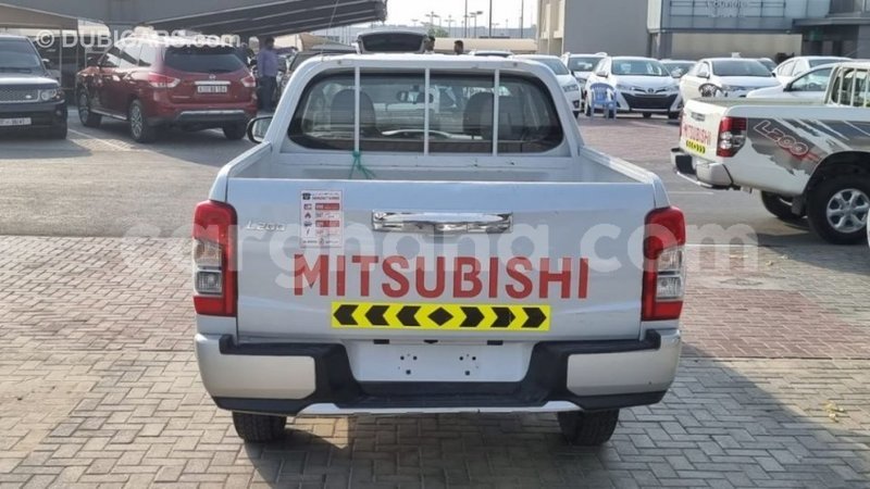 Big with watermark mitsubishi l200 ashanti import dubai 56140