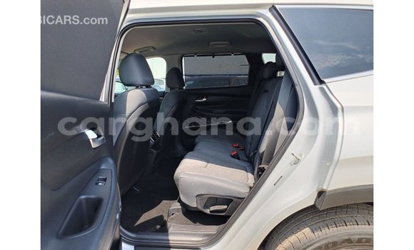 Buy Import Hyundai Santa Fe Other Car in Import - Dubai in Ashanti Buy Import Hyundai Santa Fe Other Car in Import - Dubai in Ashanti