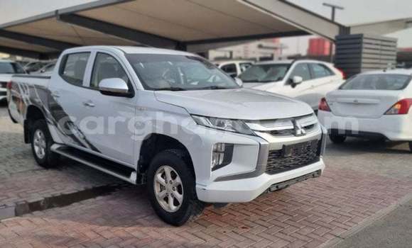 Buy Import Mitsubishi L200 White Car in Import - Dubai in Ashanti Buy Import Mitsubishi L200 White Car in Import - Dubai in Ashanti