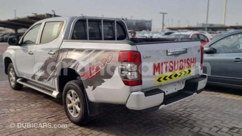 Big with watermark mitsubishi l200 ashanti import dubai 56149