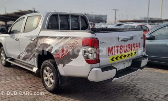 Buy Import Mitsubishi L200 White Car in Import - Dubai in Ashanti Buy Import Mitsubishi L200 White Car in Import - Dubai in Ashanti