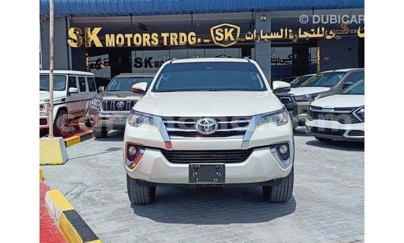 Buy Import Toyota Fortuner White Car in Import - Dubai in Ashanti Buy Import Toyota Fortuner White Car in Import - Dubai in Ashanti