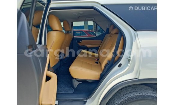 Buy Import Toyota Fortuner White Car in Import - Dubai in Ashanti Buy Import Toyota Fortuner White Car in Import - Dubai in Ashanti