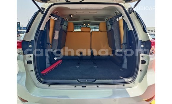 Buy Import Toyota Fortuner White Car in Import - Dubai in Ashanti Buy Import Toyota Fortuner White Car in Import - Dubai in Ashanti