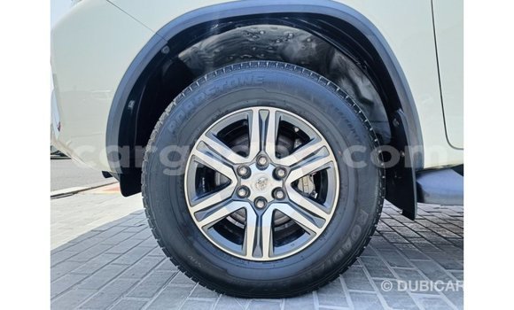 Buy Import Toyota Fortuner White Car in Import - Dubai in Ashanti Buy Import Toyota Fortuner White Car in Import - Dubai in Ashanti