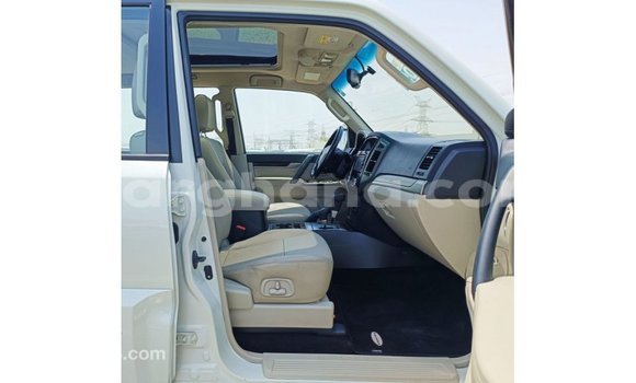 Ra Imported Mitsubishi Pajero funfun Ọkọ̀ in Import - Dubai ni Ashanti Ra Imported Mitsubishi Pajero funfun Ọkọ̀ in Import - Dubai ni Ashanti