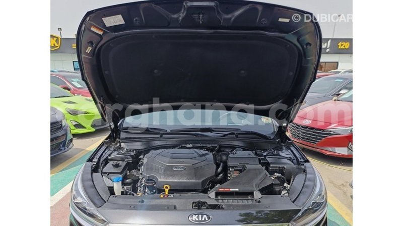 Big with watermark kia cadenza ashanti import dubai 56155