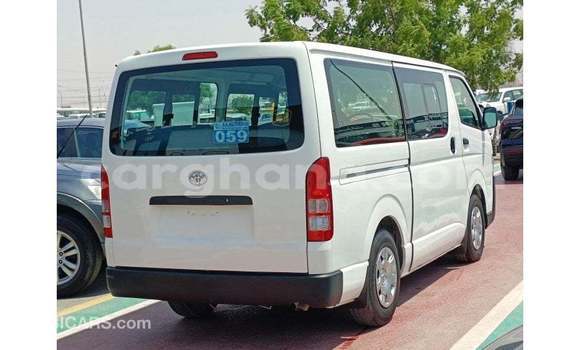 Buy Import Toyota Hiace White Car in Import - Dubai in Ashanti Buy Import Toyota Hiace White Car in Import - Dubai in Ashanti