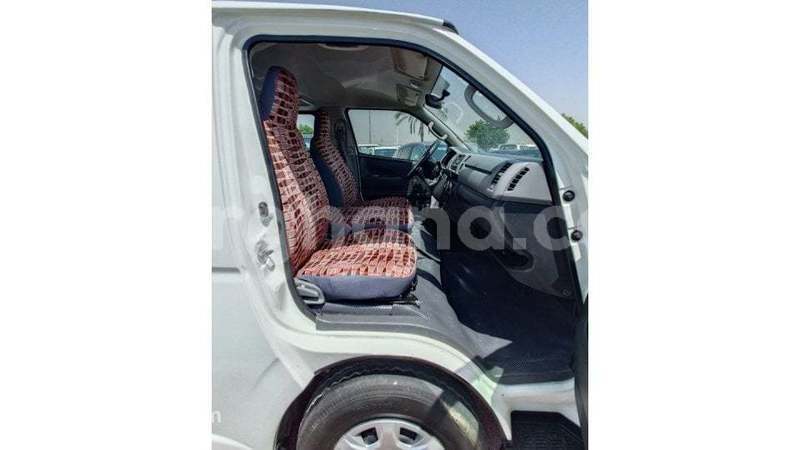 Big with watermark toyota hiace ashanti import dubai 56157